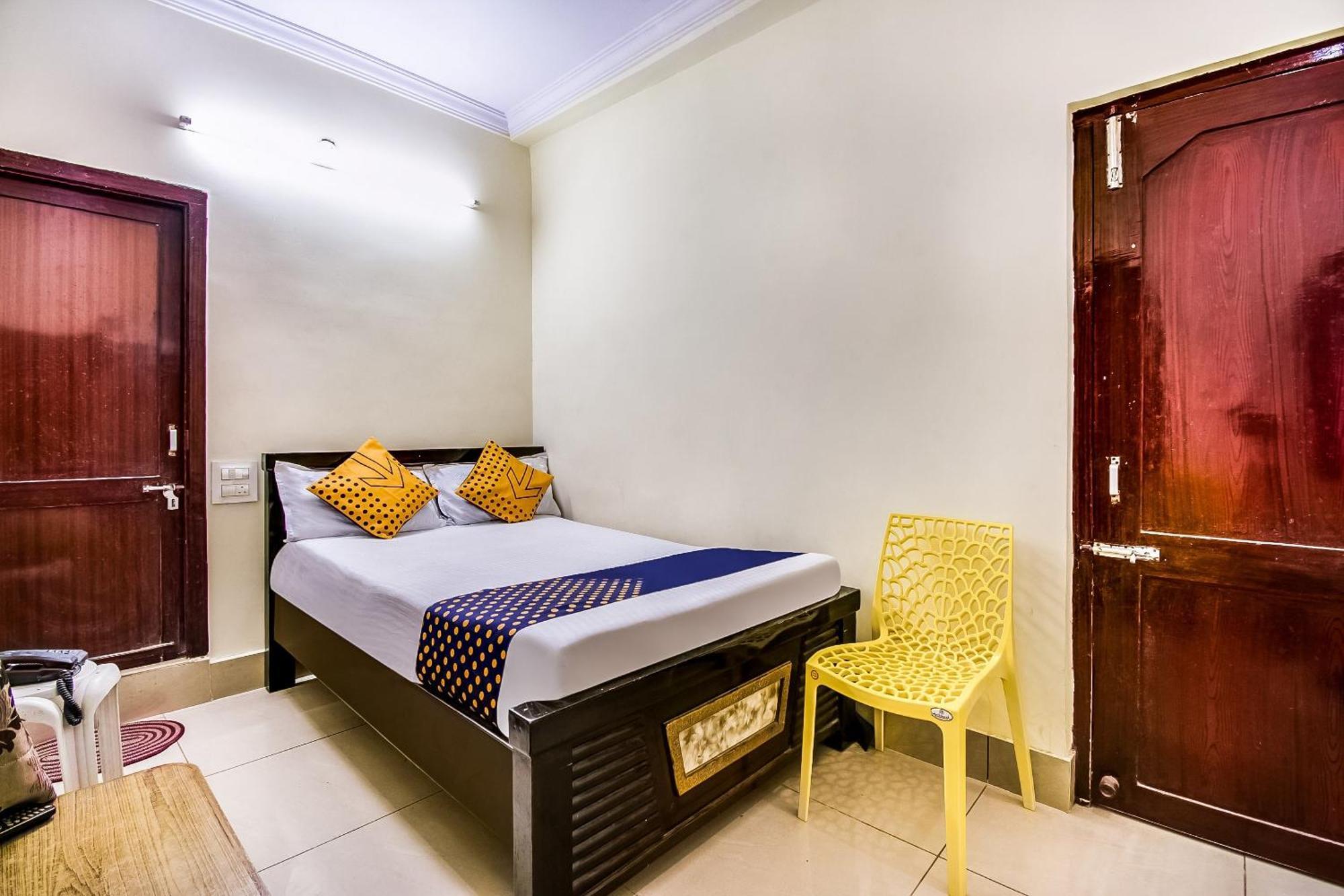 Spot On Sri Surya Lodge Guntur Exterior photo